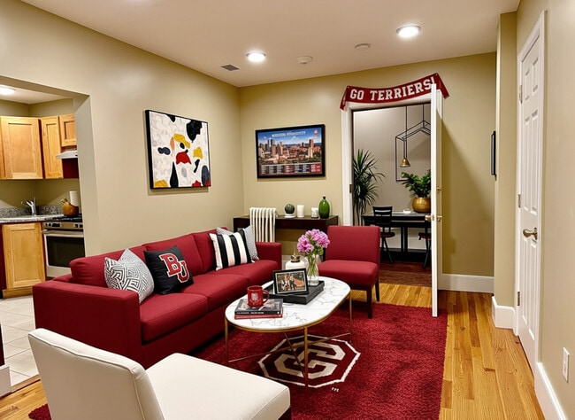 328 Saint Paul St, Unit 3 in Brookline, MA - Building Photo - Building Photo