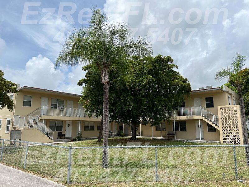 616 8th St in West Palm Beach, FL - Building Photo