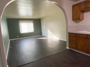 14602 Condon Ave, Unit 14604 Condon Ave in Lawndale, CA - Foto de edificio - Building Photo