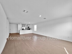 16492 Blossom Grv Dr in Conroe, TX - Building Photo - Building Photo