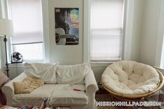 895 Huntington Ave in Boston, MA - Foto de edificio - Building Photo