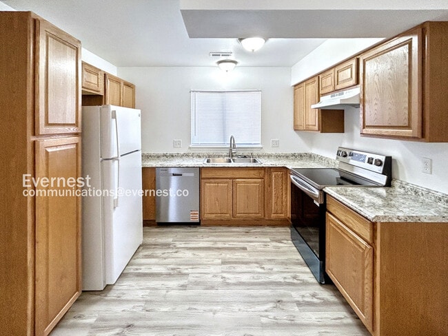 1120 Yuma St in Colorado Springs, CO - Foto de edificio - Building Photo