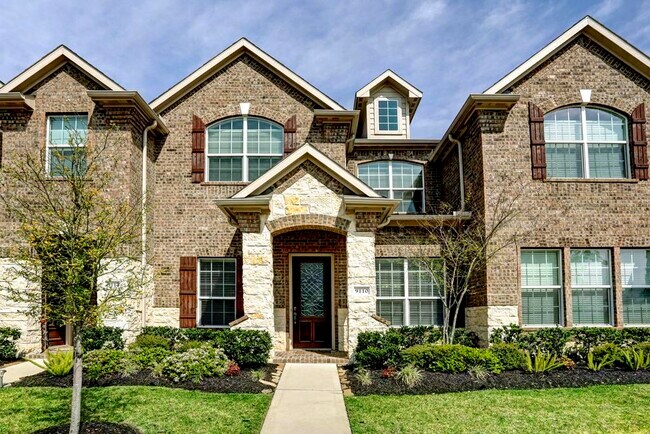 property at 9110 Solvista Pass Ln