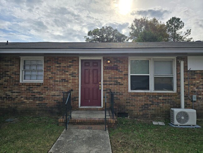 2305 Emily St in Fayetteville, NC - Building Photo - Building Photo
