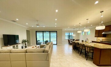 7788 Winding Cypress Dr in Naples, FL - Building Photo - Building Photo