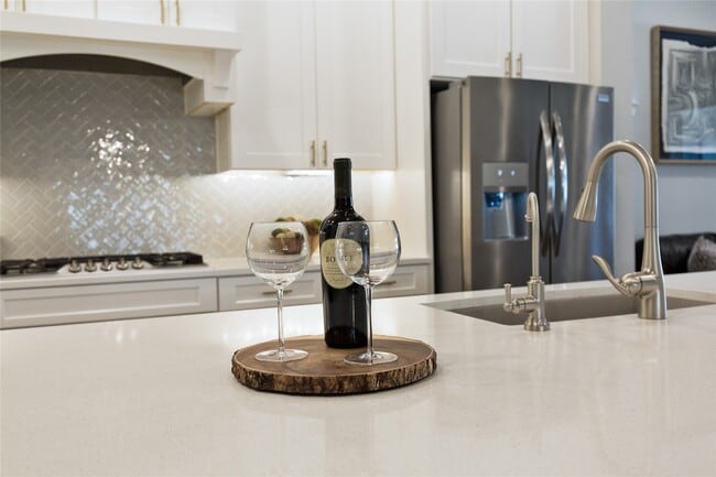 property at 9426 Oakheath Canyon Ct