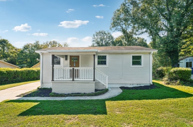property at 290 Derby St