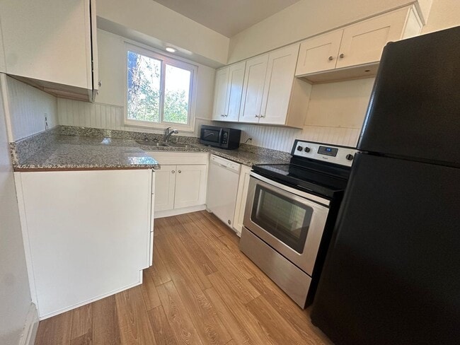 145 Keystone Pl in Reno, NV - Building Photo - Building Photo
