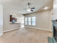 7414 Caladium Ln in Forest Hill, TX - Foto de edificio - Building Photo