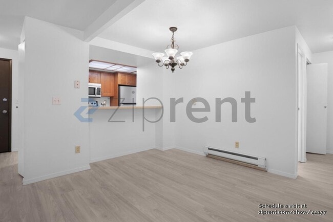 14450 NE 31st St in Bellevue, WA - Building Photo - Building Photo