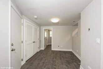 5021 S Indiana Ave in Chicago, IL - Building Photo - Building Photo