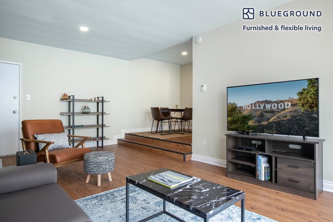 11645 Gorham Ave in Los Angeles, CA - Building Photo - Building Photo