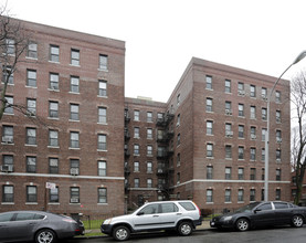 175 Highland Ave in Jamaica, NY - Building Photo - Building Photo