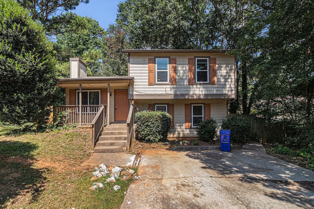 3976 Glenwood Downs Ln in Decatur, GA - Building Photo