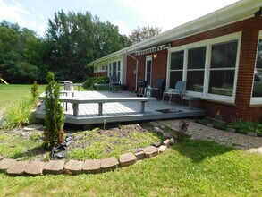 26150 Barbados Rd in Farmington, MI - Building Photo - Building Photo