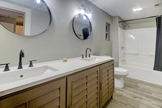 140 N Commerce St in Slocomb, AL - Building Photo - Building Photo