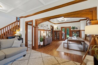 1679 Hubbard Ave in St. Paul, MN - Building Photo - Building Photo