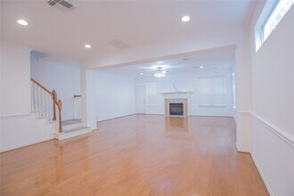 5413 Kiam St in Houston, TX - Building Photo - Building Photo