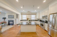 1803 Beacon St, Unit #3 in Brookline, MA - Foto de edificio - Building Photo