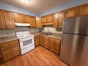 223 N 3rd St in Hanna City, IL - Building Photo - Building Photo