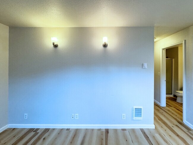 950 Patterson St in Eugene, OR - Foto de edificio - Building Photo
