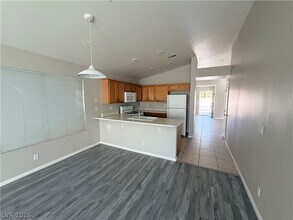 765 Donelle Ave in Las Vegas, NV - Building Photo - Building Photo