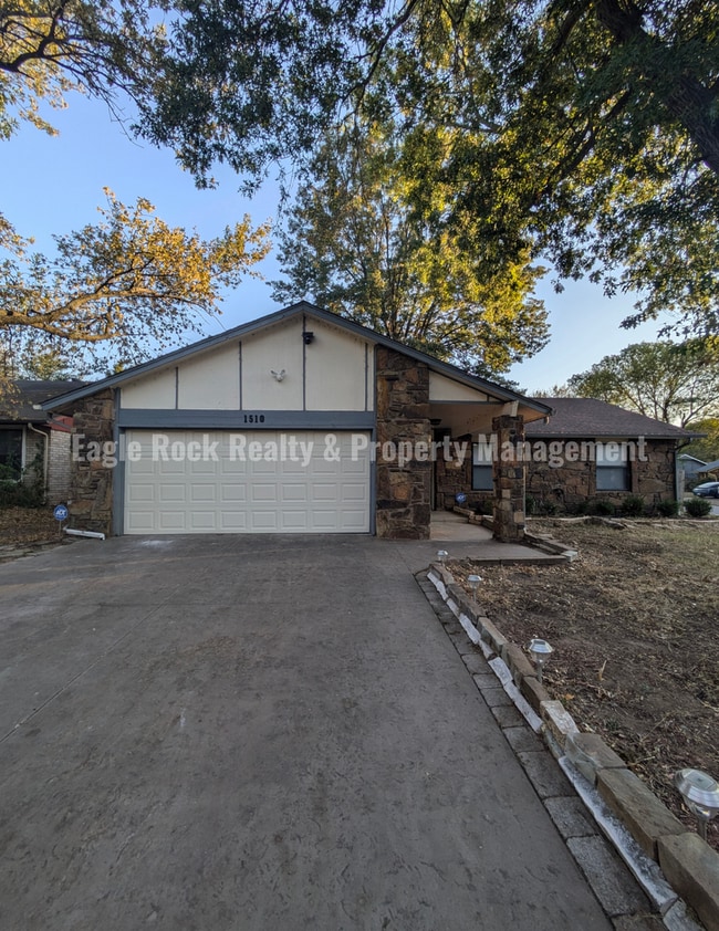 property at 1510 E 67th St