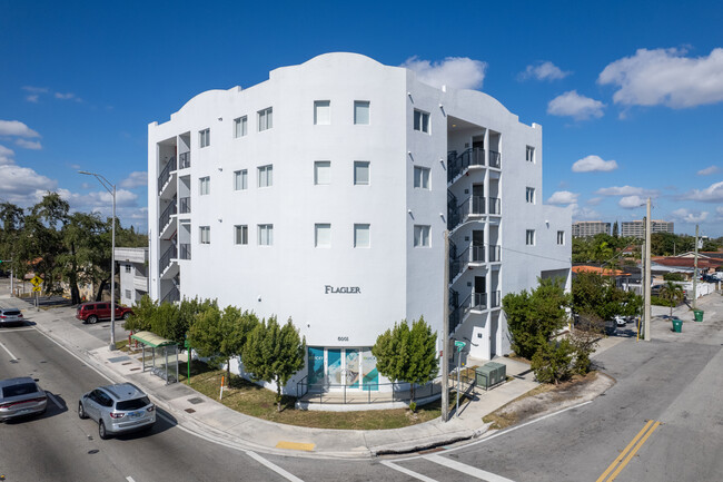 6001 W Flagler St in Miami, FL - Building Photo - Building Photo