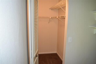 2522 Pine Ridge Way S in Palm Harbor, FL - Building Photo - Building Photo