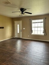 171 Glenvalley Cir in Bandera, TX - Building Photo - Building Photo
