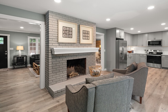 116 Overlook Rd in Asheville, NC - Foto de edificio - Building Photo