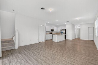 4645 Meyerson Pl in Greenacres, FL - Foto de edificio - Building Photo