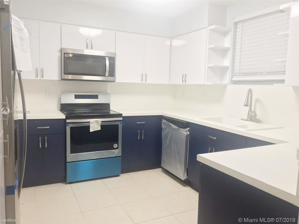 14971 SW 82nd Ln-Unit -20-308IV in Miami, FL - Building Photo