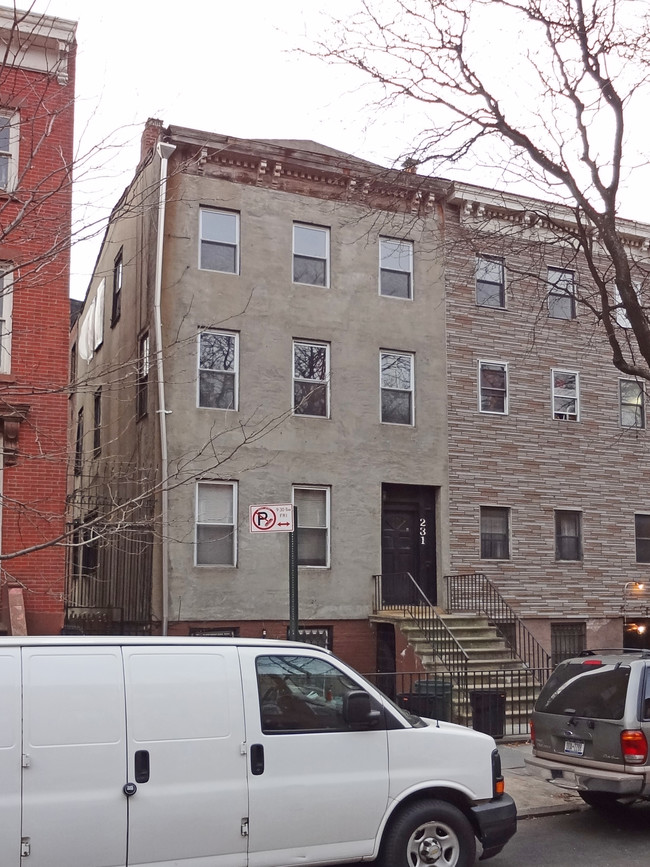 231 Cumberland St in Brooklyn, NY - Building Photo - Building Photo