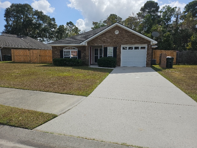 property at 105 Grandview Dr