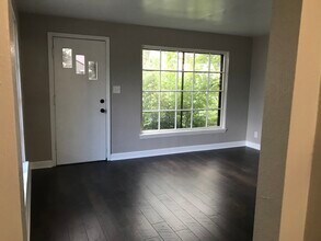 4080 S Burrell St in Milwaukee, WI - Building Photo - Building Photo