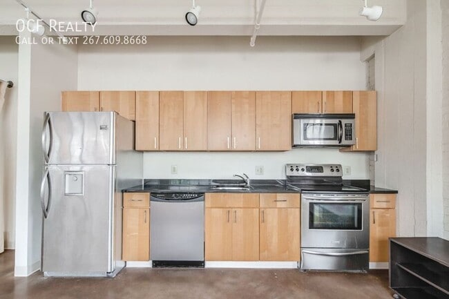 property at 412 S 13th St