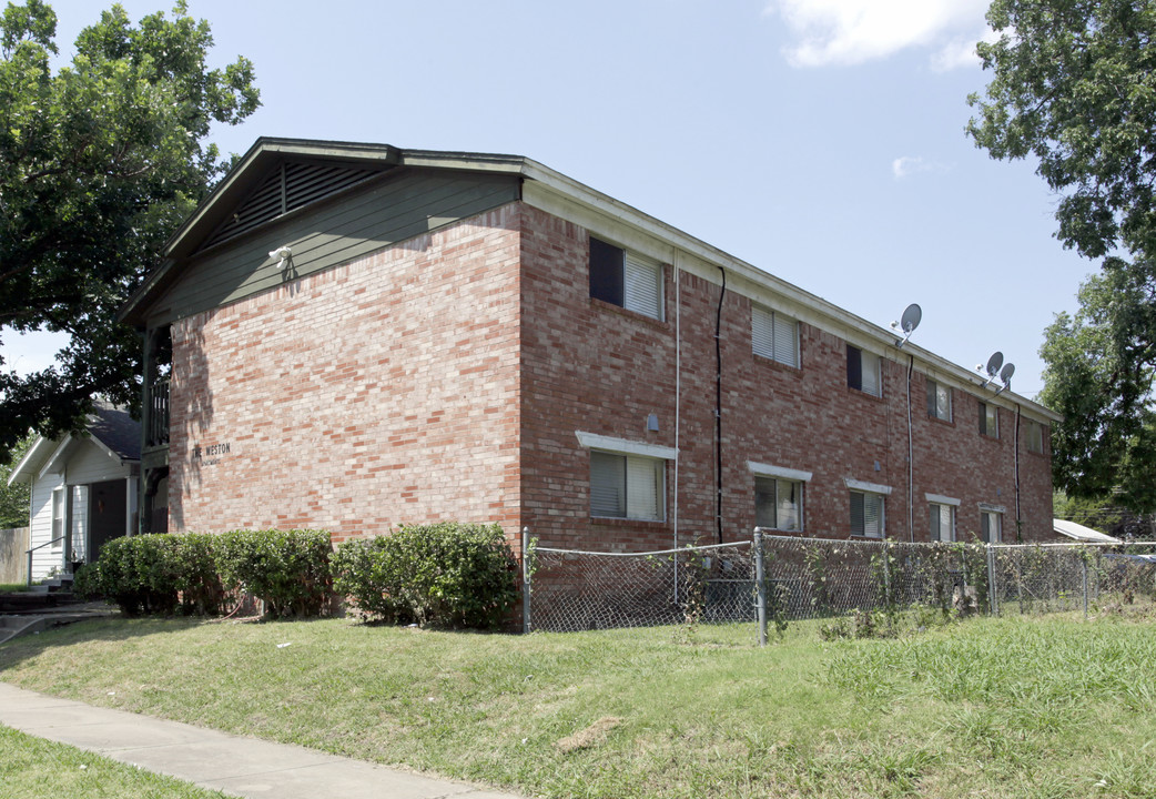 The Weston Apartments in Tulsa, OK - Foto de edificio