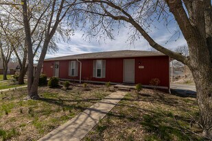 207 Wheaton Ct in Columbia, MO - Building Photo