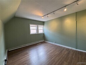 548 Potomac Ave in Buffalo, NY - Building Photo - Building Photo