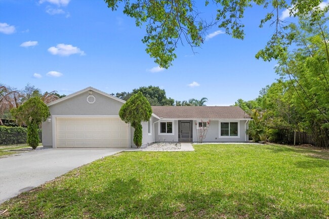14122 Citrus Dr in Loxahatchee Groves, FL - Building Photo - Building Photo