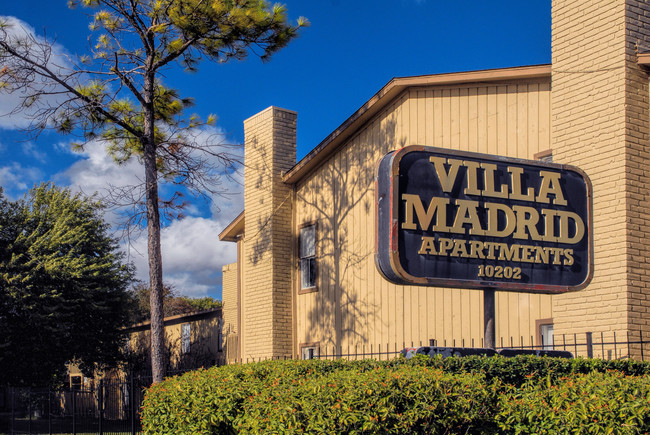 Villa Madrid in Houston, TX - Building Photo - Building Photo