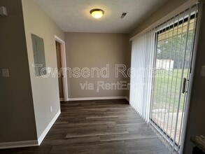 1441 Ireland Dr in Fayetteville, NC - Building Photo - Building Photo