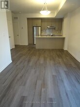 15 William Jackson Wy in Toronto, ON - Building Photo - Building Photo