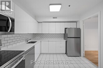 3314 Yonge St in Toronto, ON - Building Photo - Building Photo