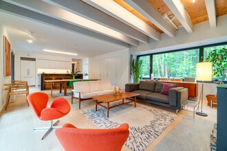 40 Russells Hill Rd in Yarmouth, ME - Building Photo - Building Photo