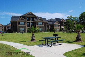 Mansions at Hastings Green in Houston, TX - Building Photo - Building Photo