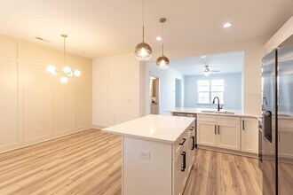 730 Old Hickory Blvd-Unit -214 in Nashville, TN - Building Photo - Building Photo