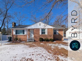 1036 Kingsway Rd in Richmond, VA - Building Photo