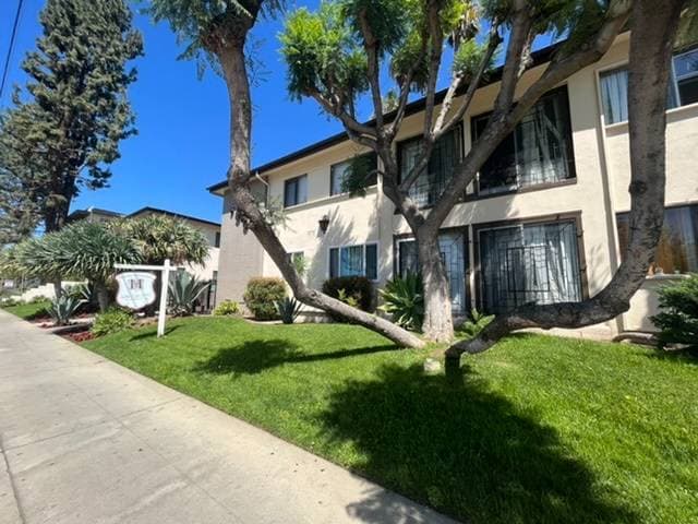 Azusa Grande Apartments
